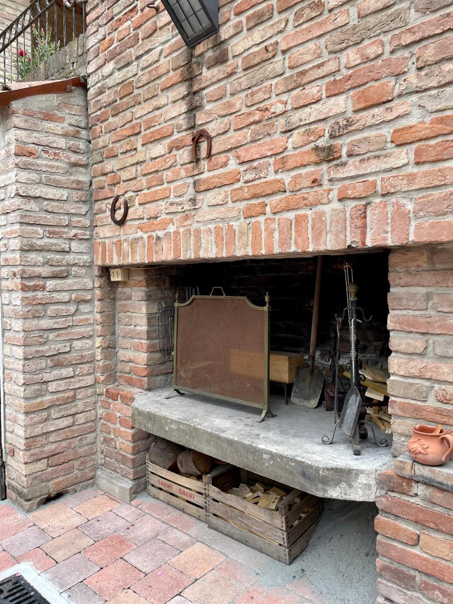 Casa Matilde Piano Terra 100Mq Con Parking E Piscina Apartman Ferrara Kültér fotó